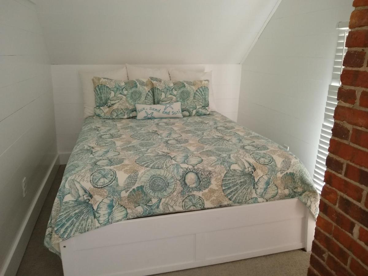Surf Song Bed & Breakfast Tybee Island Exteriör bild